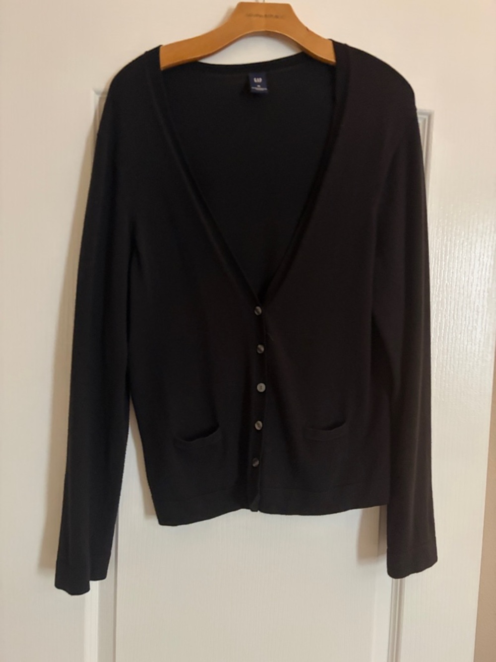 GAP Black V‑Neck Button Cardigan